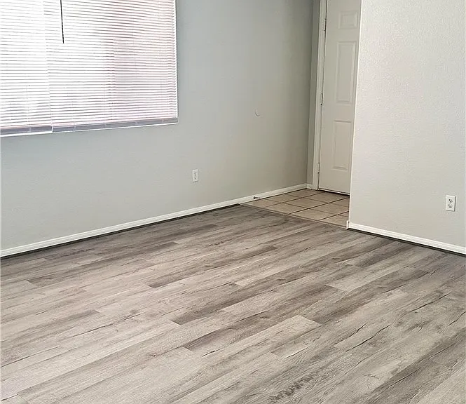 913 Toro Canyon Ln — Photo 7