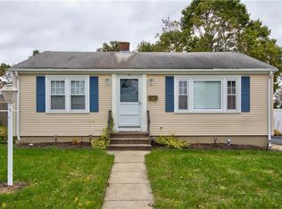 30 Pleasant View Dr, North Providence, RI 02904
