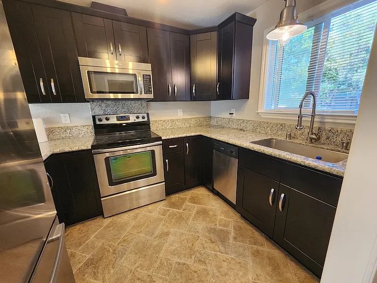 6141 Camino Verde Dr #D — Photo 7