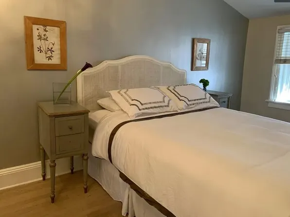 13 East 9th Street image 23 of 26