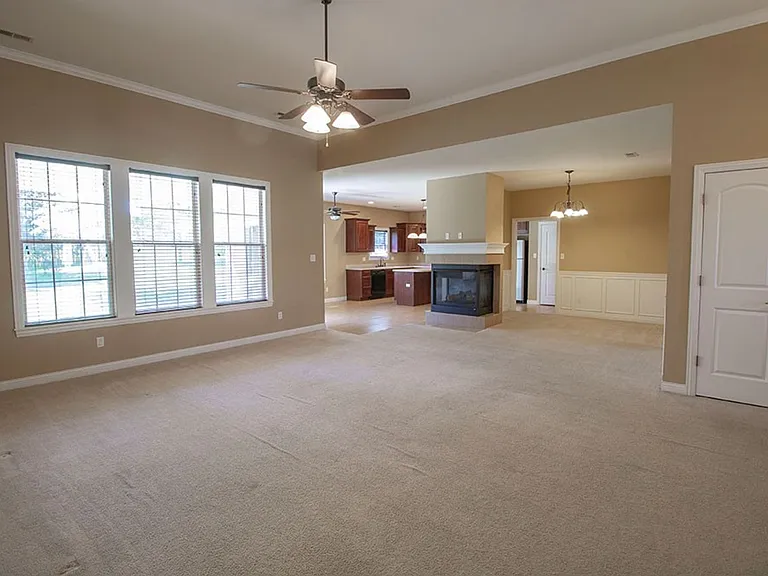 5305 Chamois Dr — Photo 4
