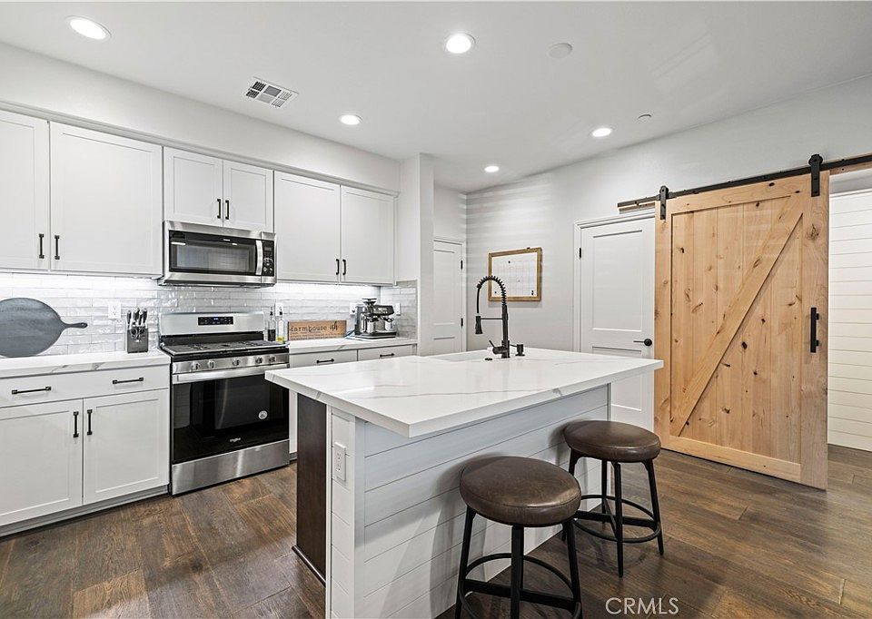 1st image of 212 Red Brick Dr Unit 3