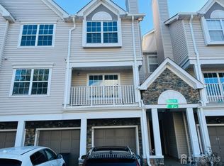 41 Prestwick Way, Edison, NJ 08820