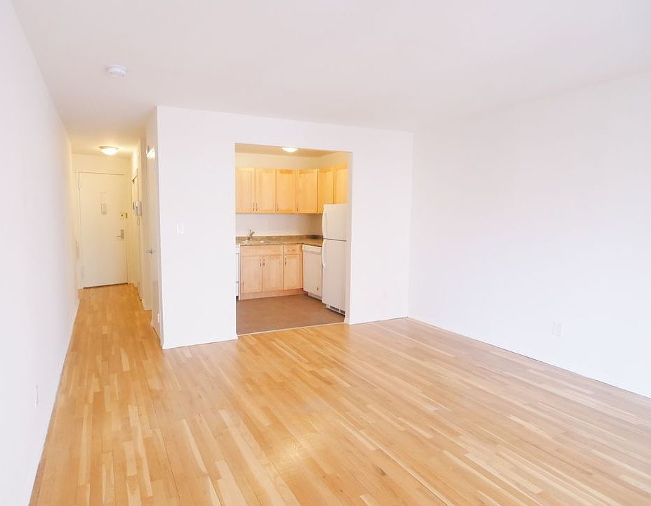1st image of 70 E 12th St APT 10B