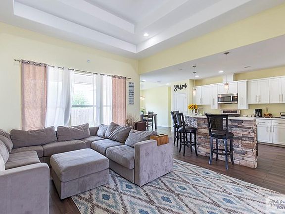 2nd image of 5766 Buckeye Ct