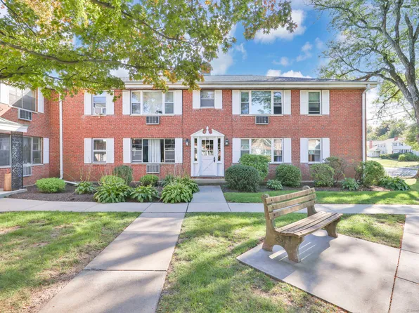91 Shadow Lane #A2, West Hartford, CT 06110