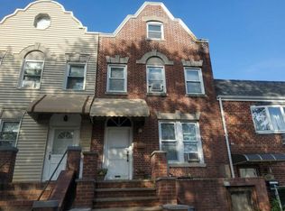 7832 82nd St, Ridgewood, NY 11385