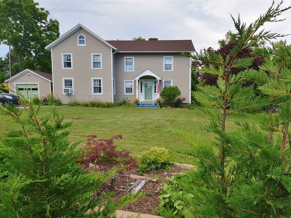 1st image of 3 Eastpond Ln