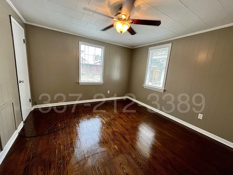 201 Saint George St — Photo 6