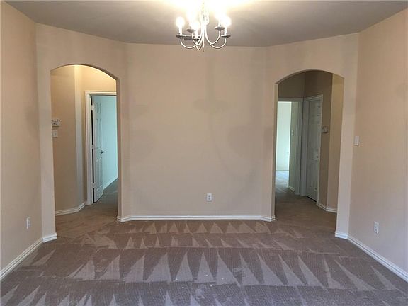 3rd image of 8108 Shasta Dr