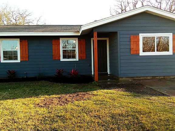 2nd image of 209 Franlee Dr