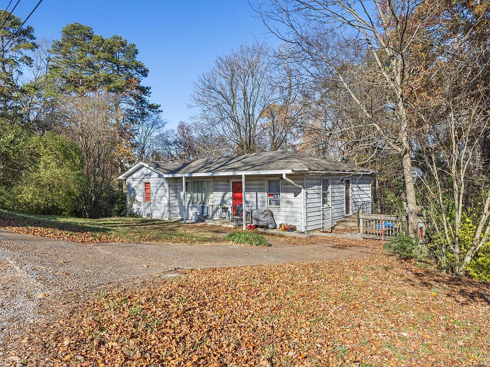 2nd image of 136 Ensign Rd