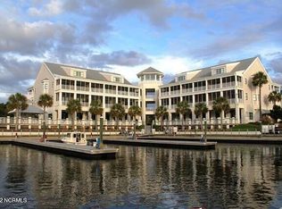 2571 Saint James Dr, Southport, NC 28461