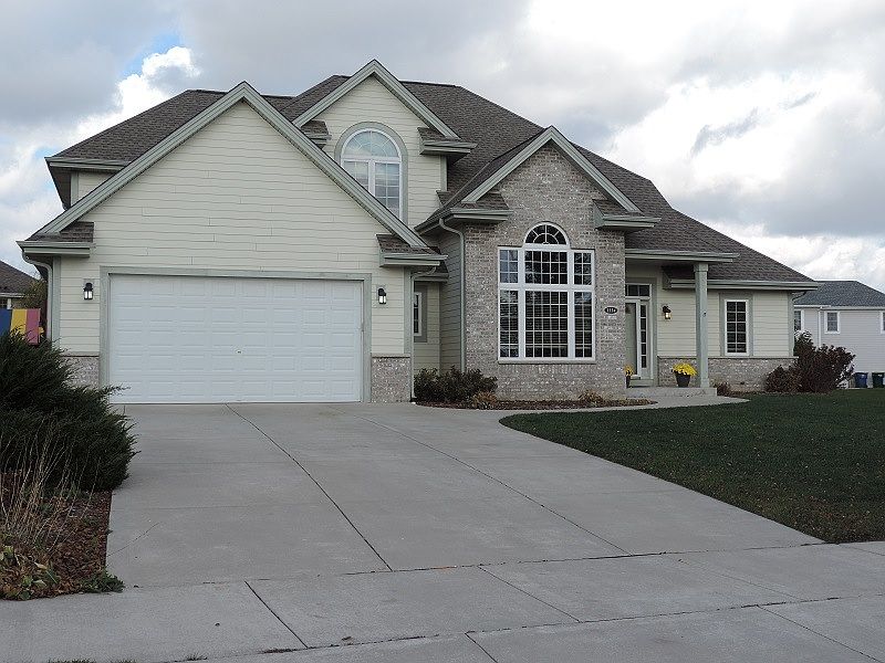 1st image of 1114 W Rosewood Trl