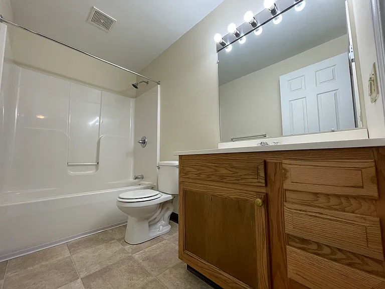 Eastern Trails Apartments and Storage — Photo 21
