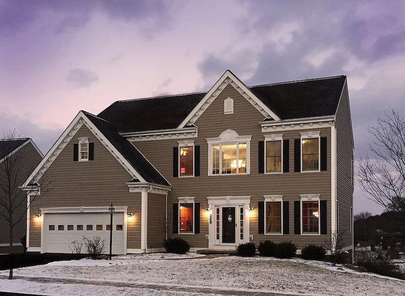 1st image of 268 Strawberry Cir
