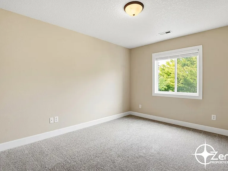 3512 NE 80th St — Photo 26