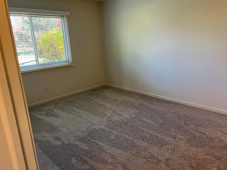 1629 Glenbrooke Ct — Photo 17
