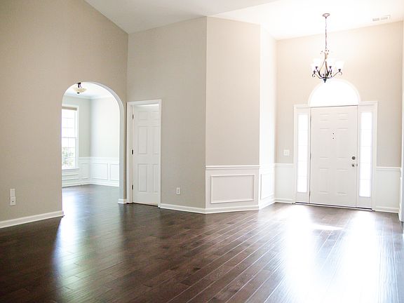 2nd image of 8006 Ashwell Ct