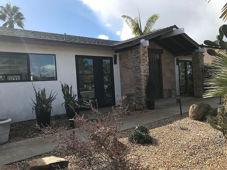 Front view. Fleetwood French