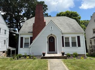 907 Woodlawn Ave, Beckley, WV 25801