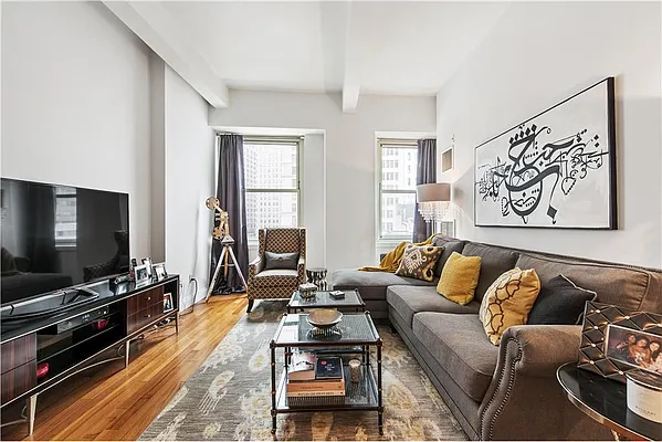 Rented by Douglas Elliman | media 10