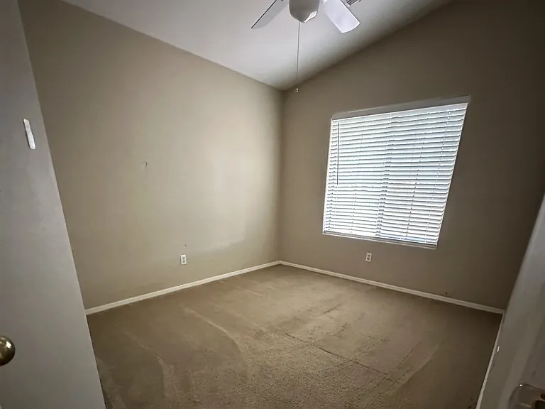 13235 W Banff Ln — Photo 11