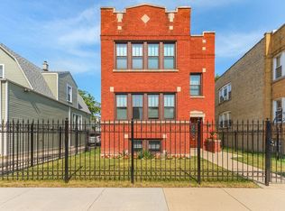 3819 N Sacramento Ave, Chicago, IL 60618