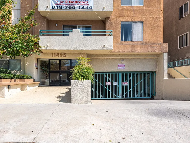 Riverside Terrace Apartments — Photo 15
