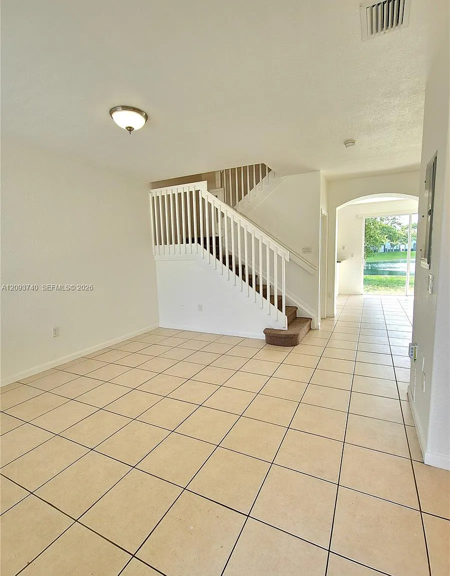 Shoma Townhomes At Keysco — Photo 2