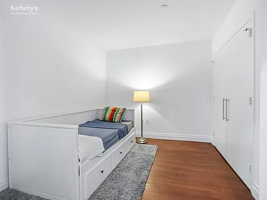 Rented by Sotheby's International Realty | media 7