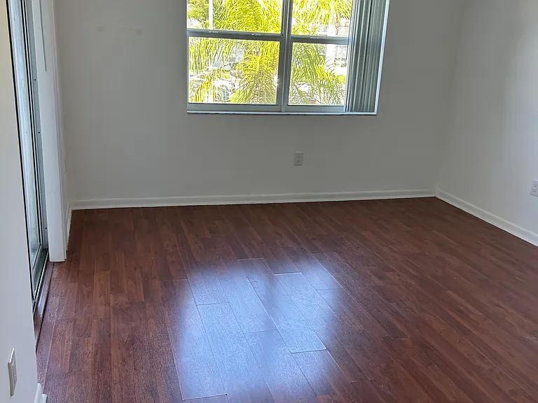 8600 SW 212th St #207 — Photo 10