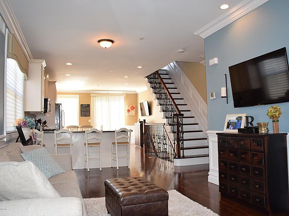 3rd image of 22 Pitney Ave
