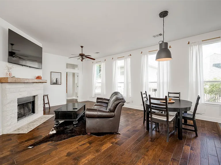 1802 Village Oak Ct — Photo 13