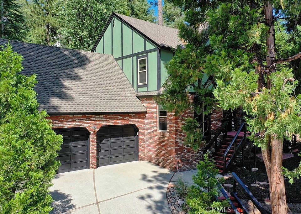 1st image of 26696 Thunderbird Dr