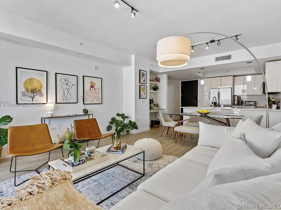 1st image of 999 SW 1st Ave APT 3009
