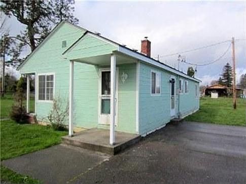 2nd image of 3660 Redwood Ave