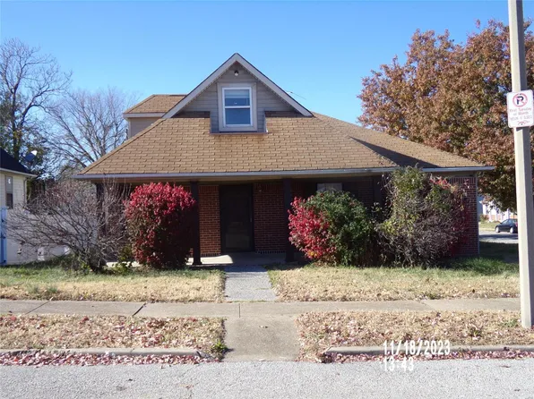 1403 Montrose Ave, Saint Louis, MO 63104