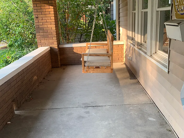 1109 N Bosart Ave — Photo 2