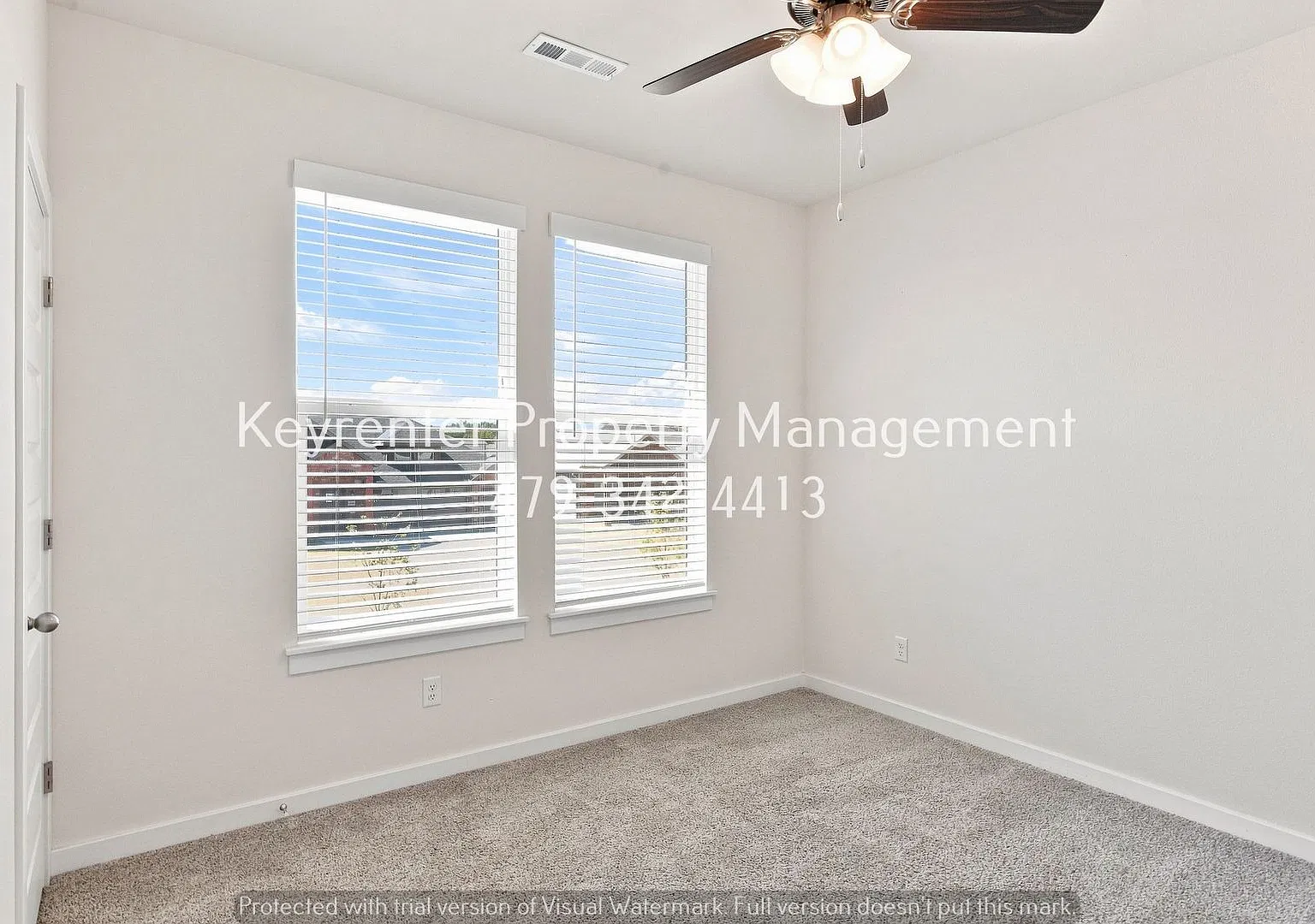 4 Bed / 4 Bath Home Only 4 Miles from the U of A Available NOW — Photo 3