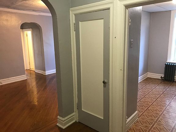 4th image of 160 Grumman Ave #102
