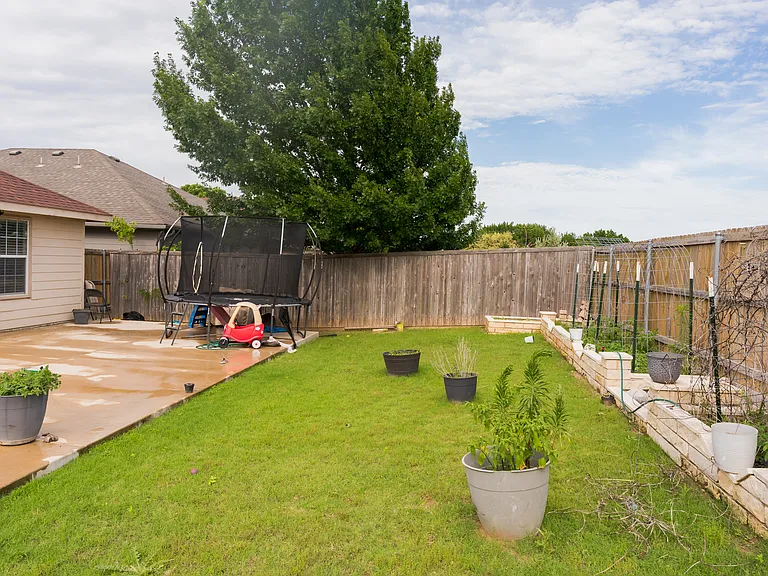 7009 Bountiful Grove Dr — Photo 22