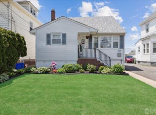 137 Pulaski Ave, Sayreville, NJ 08872