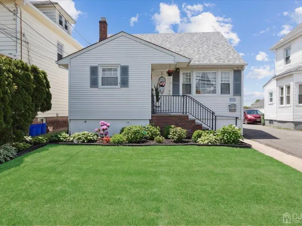 137 Pulaski Ave, Sayreville, NJ 08872