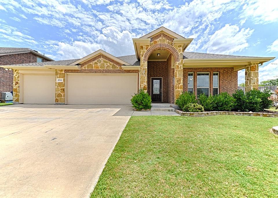 1st image of 2941 Pecan Grove Dr