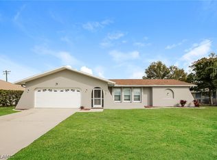 3205 SE 8th Pl, Cape Coral, FL 33904