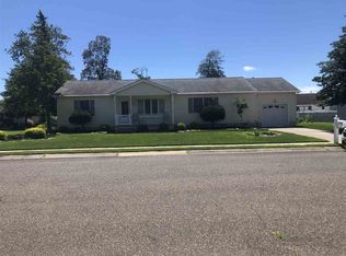 19 Freedom Dr, Rio Grande, NJ 08242