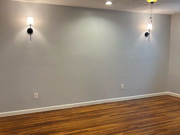 4th image of 68 Linden St APT 4