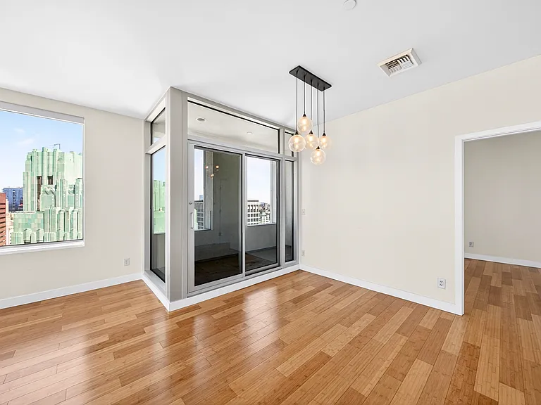 3810 Wilshire Blvd #1405 — Photo 20