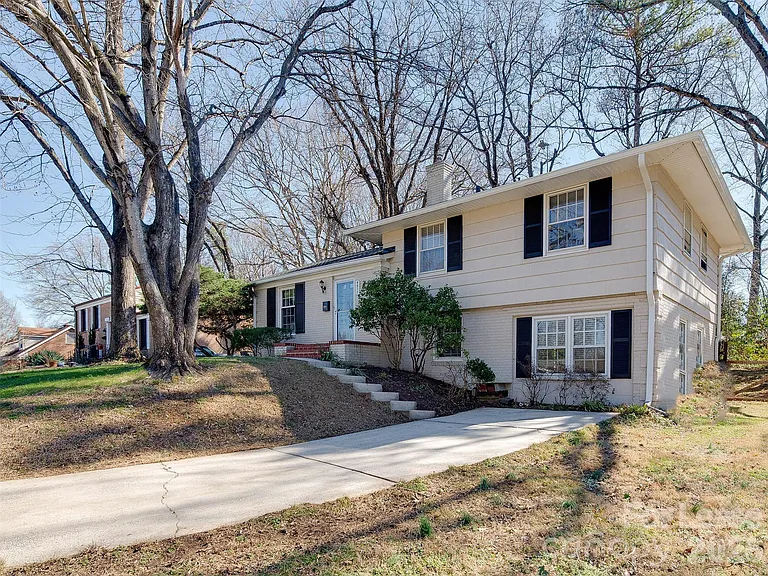 4917 White Oak Rd — Photo 3